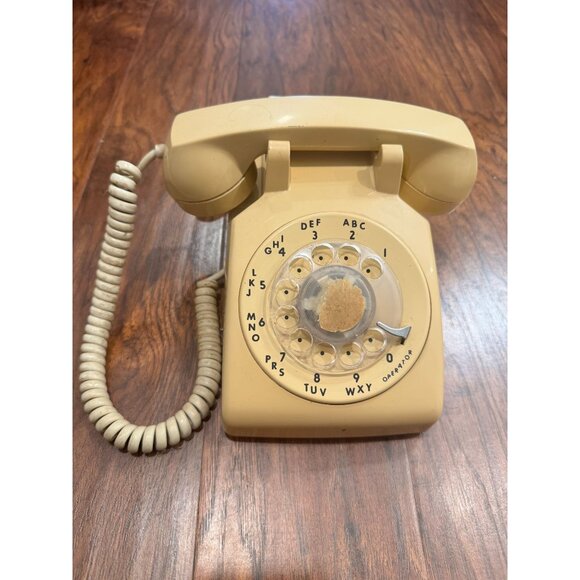 Vintage ITT Beige Rotary Dial Telephone Phone Landline W/ Coiled Cord UNTESTED - Picture 1 of 9
